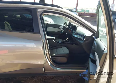 2024 Chevrolet Trax Fwd Lt z USA, uszkodzony, nr VIN KL77LHE29RC230689